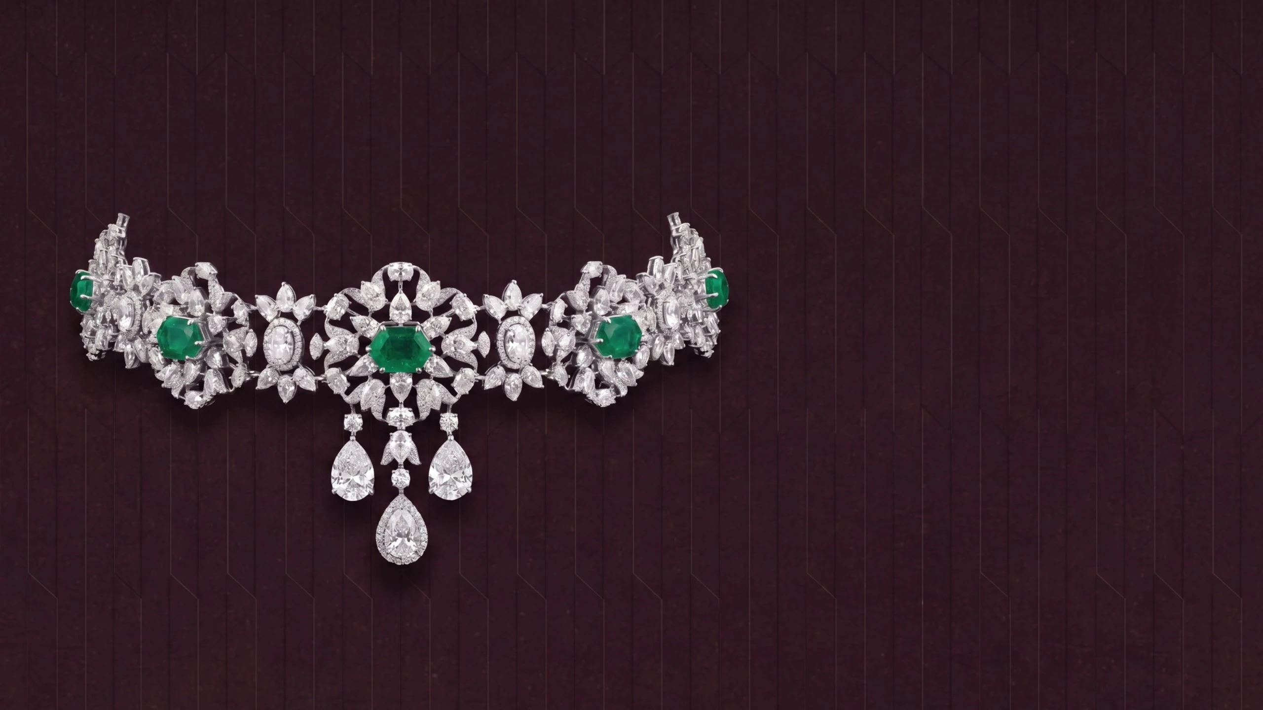 Majestique Lotus Necklace