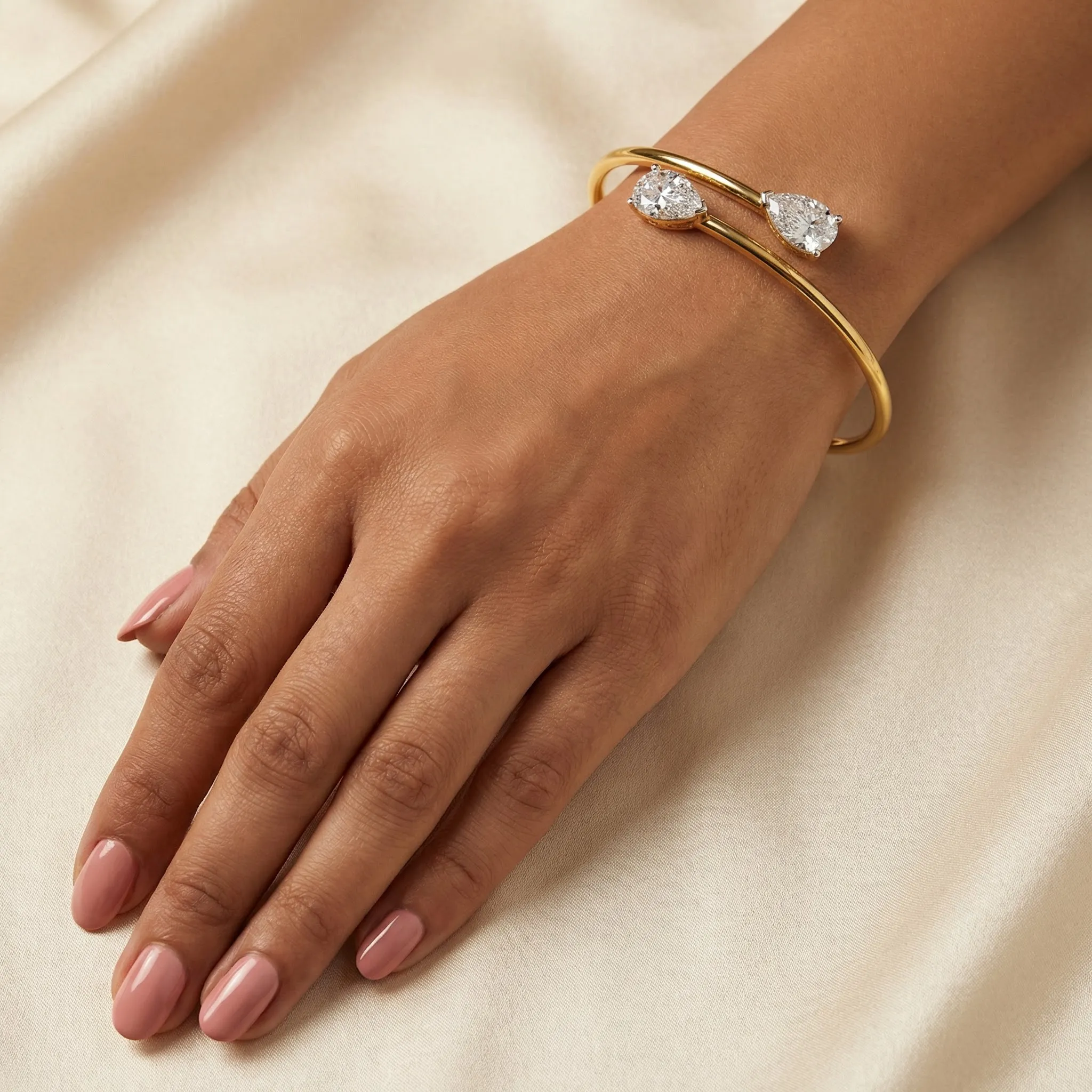 Duette Glow Bangle
