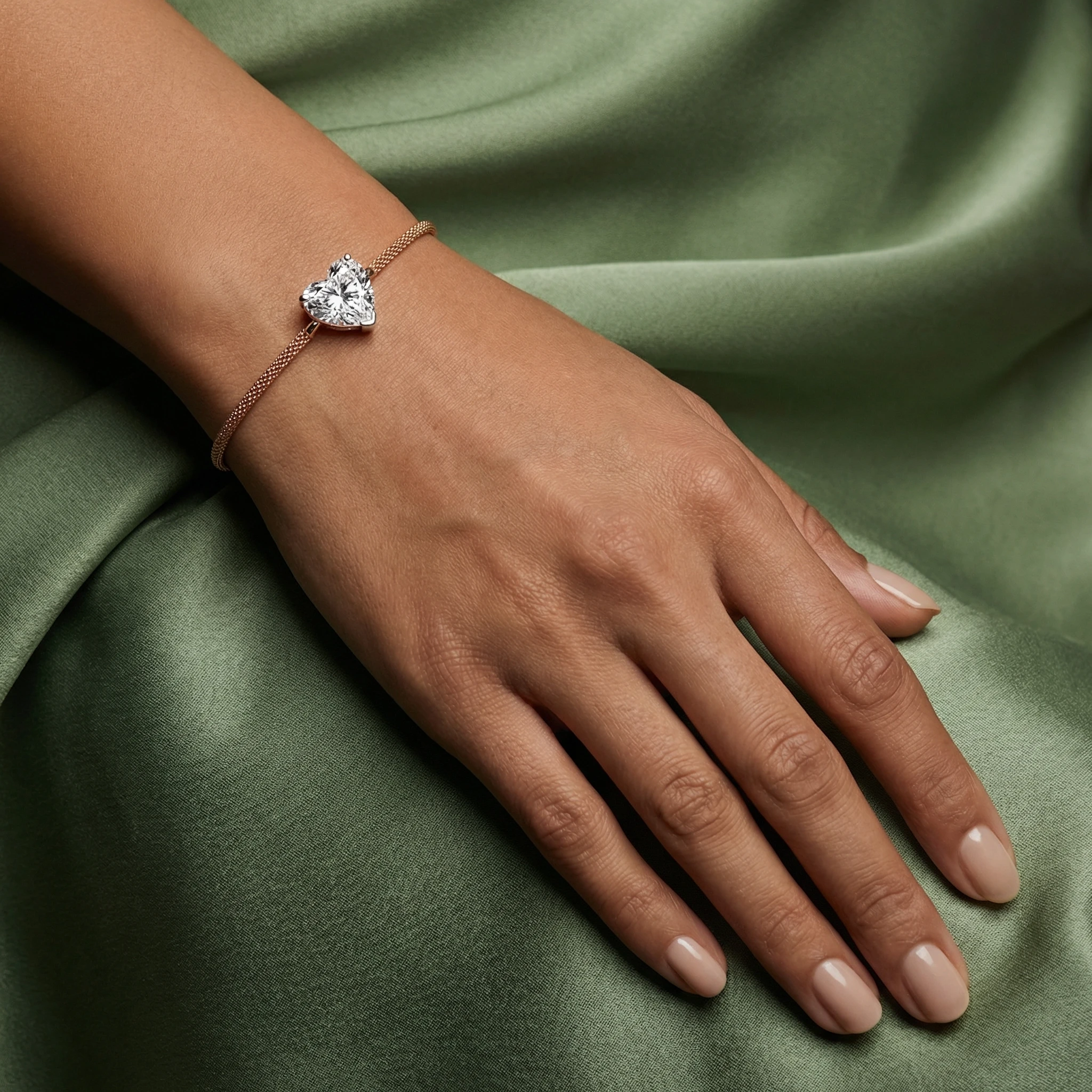 Elara Heart Solitaire Bracelet